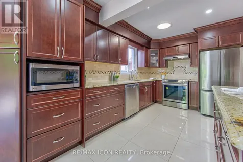 223 Buttercup Court Waterloo ON N2V 2W8