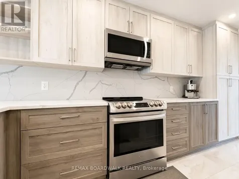 4396 Whittaker Crescent Ottawa ON K1B 4P2