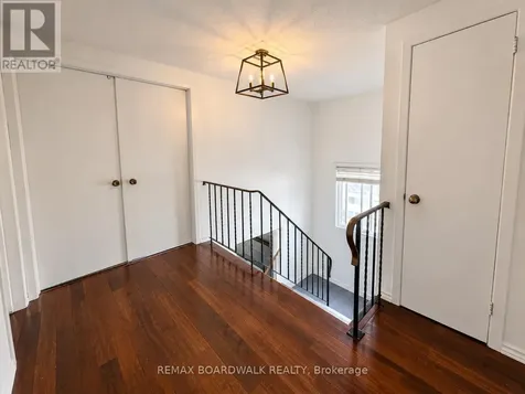 4396 Whittaker Crescent Ottawa ON K1B 4P2