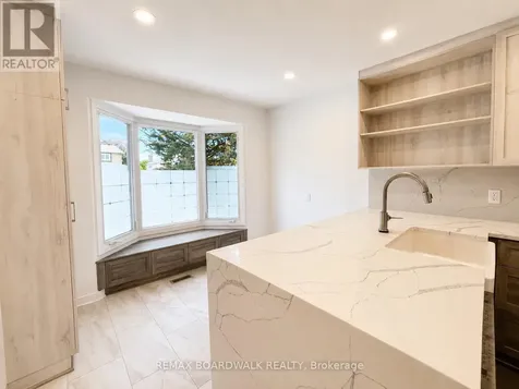4396 Whittaker Crescent Ottawa ON K1B 4P2