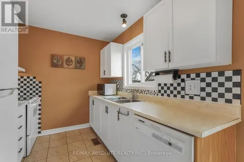 1970 Colorado Lane Ottawa ON K1C 6T9