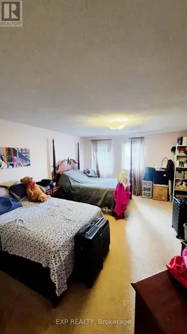 35 Raj Terrace Ottawa ON K1G 4T7