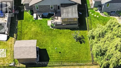17 Old Course Road West St. Thomas ON N5R 0C8