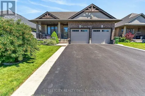 17 Old Course Road West St. Thomas ON N5R 0C8
