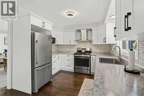 2636 Stoneridge Court Sarnia ON N0N 1C0