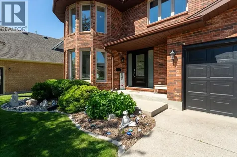 2636 Stoneridge Court Sarnia ON N0N 1C0