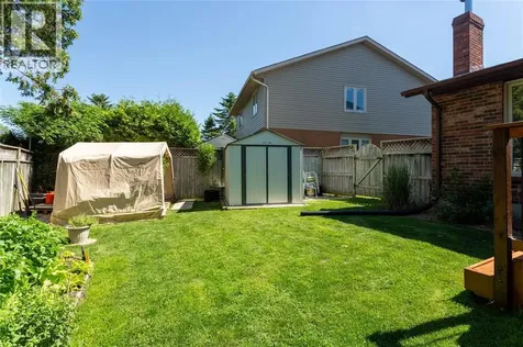 2636 Stoneridge Court Sarnia ON N0N 1C0