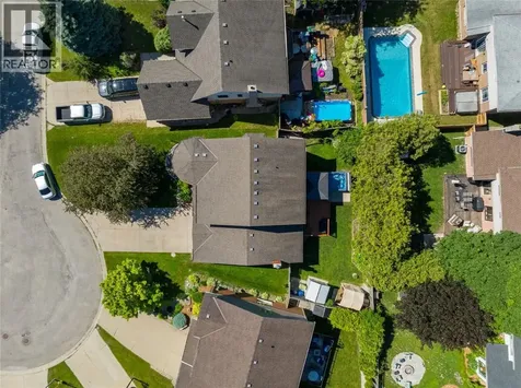 2636 Stoneridge Court Sarnia ON N0N 1C0
