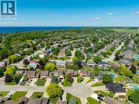 2636 Stoneridge Court Sarnia ON N0N 1C0