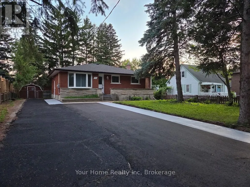 37 Rutherford Drive East Kitchener ON N2A 1P8