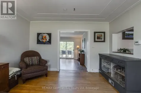 71 Poyntz Street Penetanguishene ON L9M 1N6