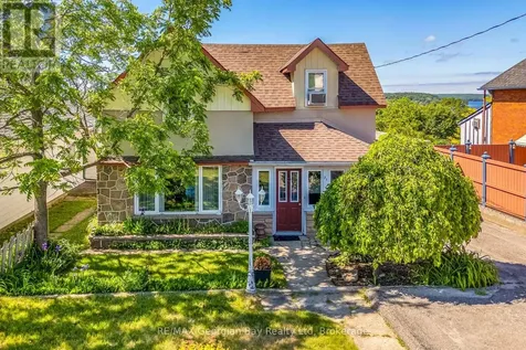 71 Poyntz Street Penetanguishene ON L9M 1N6