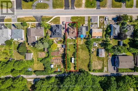 71 Poyntz Street Penetanguishene ON L9M 1N6