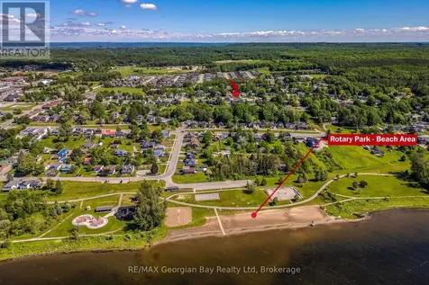 71 Poyntz Street Penetanguishene ON L9M 1N6