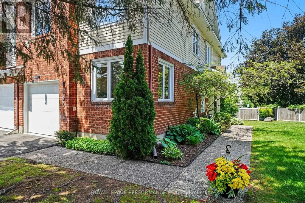 6145 Oak Meadows Drive Ottawa ON K1C 7G7