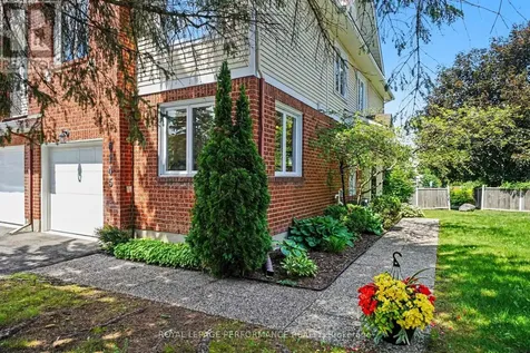 6145 Oak Meadows Drive Ottawa ON K1C 7G7