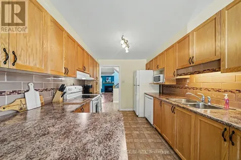 6145 Oak Meadows Drive Ottawa ON K1C 7G7