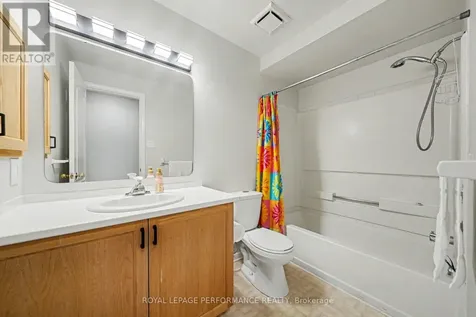 6145 Oak Meadows Drive Ottawa ON K1C 7G7