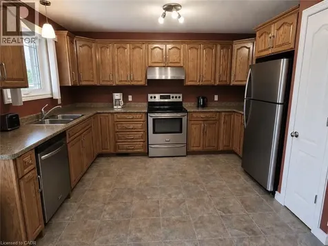 39 Ross Avenue North Simcoe ON N3Y 0B2