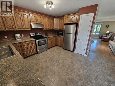 39 Ross Avenue North Simcoe ON N3Y 0B2