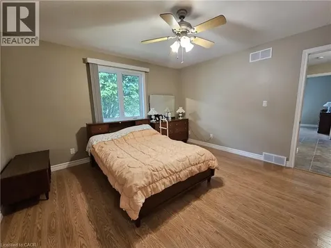 39 Ross Avenue North Simcoe ON N3Y 0B2