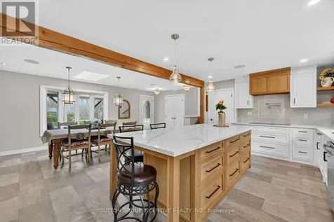 10 Springhome Road Oro-medonte ON L0L 1T0