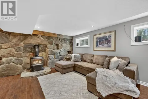 10 Springhome Road Oro-medonte ON L0L 1T0