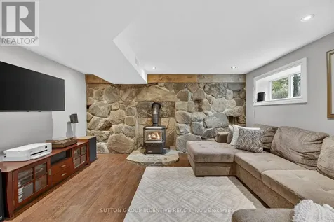 10 Springhome Road Oro-medonte ON L0L 1T0