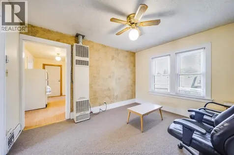 324 Parent Avenue Windsor ON N9A 2B8