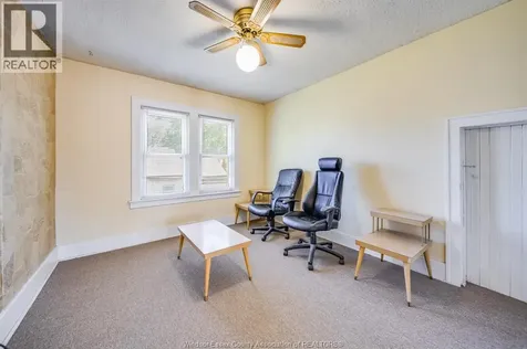 324 Parent Avenue Windsor ON N9A 2B8