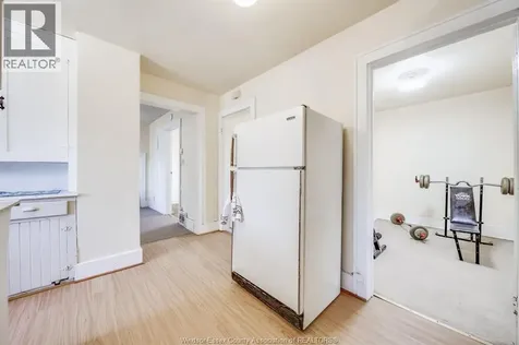 324 Parent Avenue Windsor ON N9A 2B8