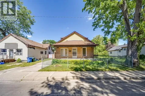 324 Parent Avenue Windsor ON N9A 2B8