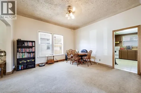 324 Parent Avenue Windsor ON N9A 2B8
