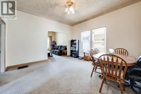 324 Parent Avenue Windsor ON N9A 2B8