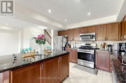 205 Huck Crescent Kitchener ON N2N 0A3