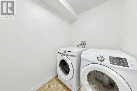 205 Huck Crescent Kitchener ON N2N 0A3