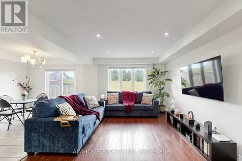 205 Huck Crescent Kitchener ON N2N 0A3