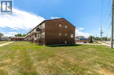 122 Riverview Drive Chatham ON N7M 1A5
