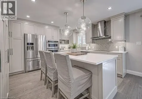 387 Stillmeadow Circle Waterloo ON N2L 5M1