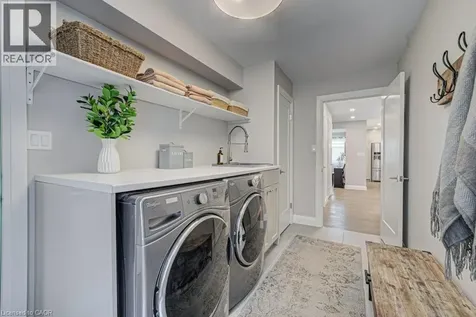 387 Stillmeadow Circle Waterloo ON N2L 5M1