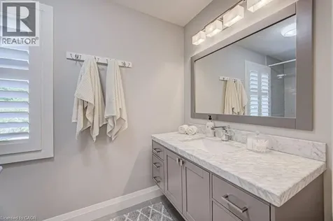 387 Stillmeadow Circle Waterloo ON N2L 5M1