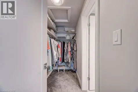 387 Stillmeadow Circle Waterloo ON N2L 5M1