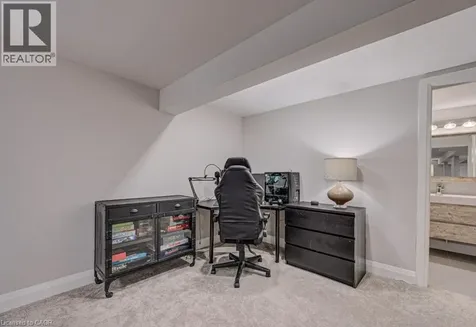 387 Stillmeadow Circle Waterloo ON N2L 5M1