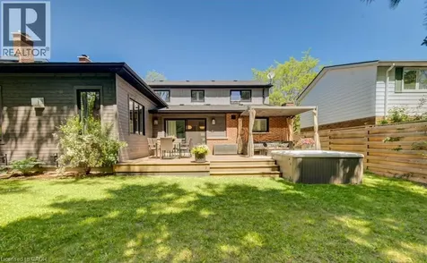 387 Stillmeadow Circle Waterloo ON N2L 5M1