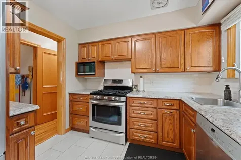 3078 Rockwell Boulevard Windsor ON N9E 2A5