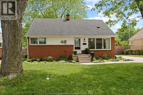 3078 Rockwell Boulevard Windsor ON N9E 2A5