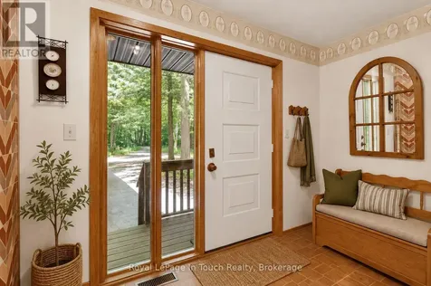 54 Lackie Crescent Tiny ON L0L 2J0