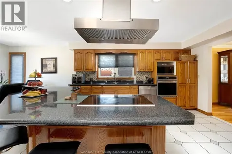 12339 Funaro Crescent Tecumseh ON N9K 1B2