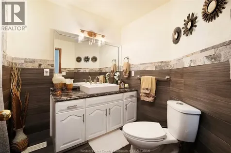 12339 Funaro Crescent Tecumseh ON N9K 1B2