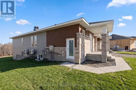 1128 Moore Street Brockville ON K6V 0H2